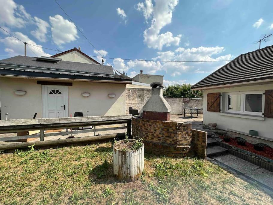 Maison Jardin Proche Paris Вильжюиф Экстерьер фото