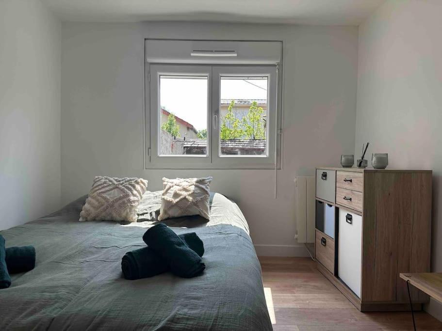 Maison Jardin Proche Paris Вильжюиф Экстерьер фото